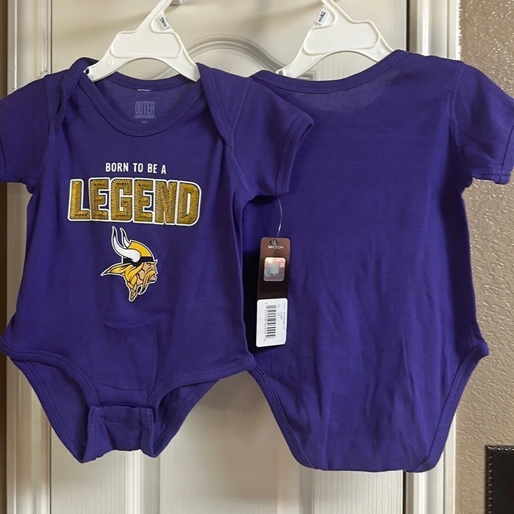 2 NFL Minnesota Vikings Born To Be A Legend Short Sleeve Onesies In purple 
NWT - Picture 3 of 9